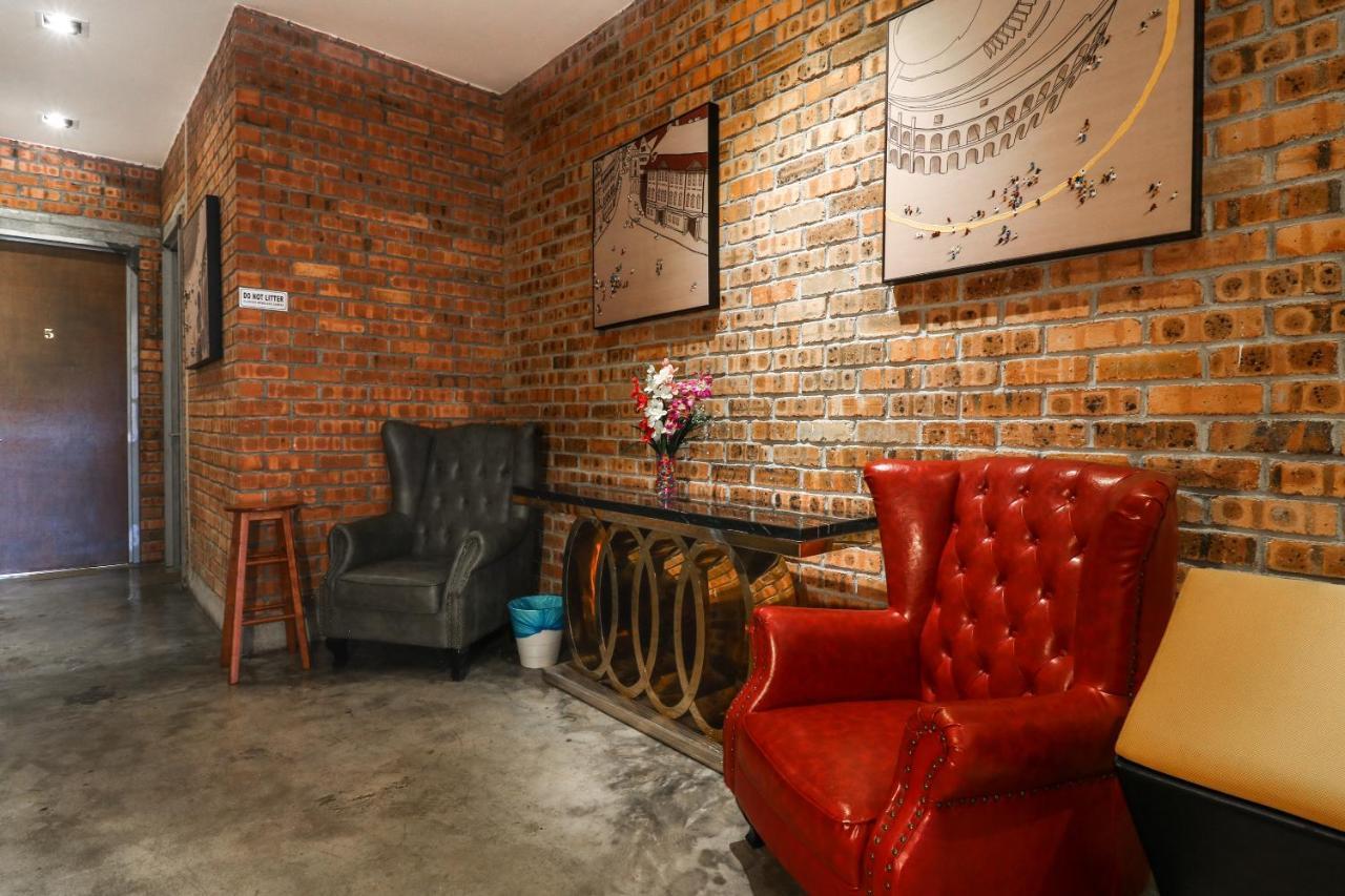 Urbanstay Industrial Ипох Екстериор снимка
